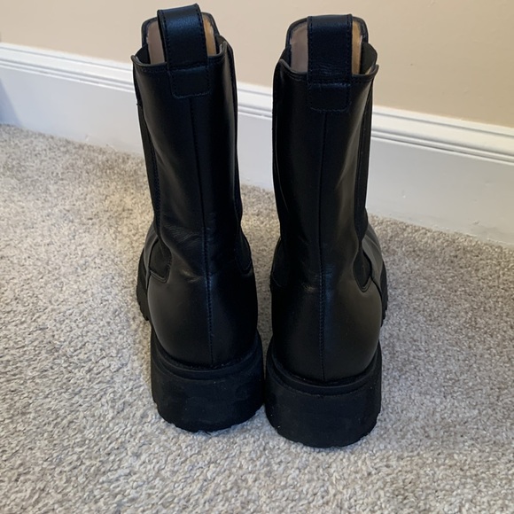 Banana Republic tall Chelsea boots - Picture 5 of 9